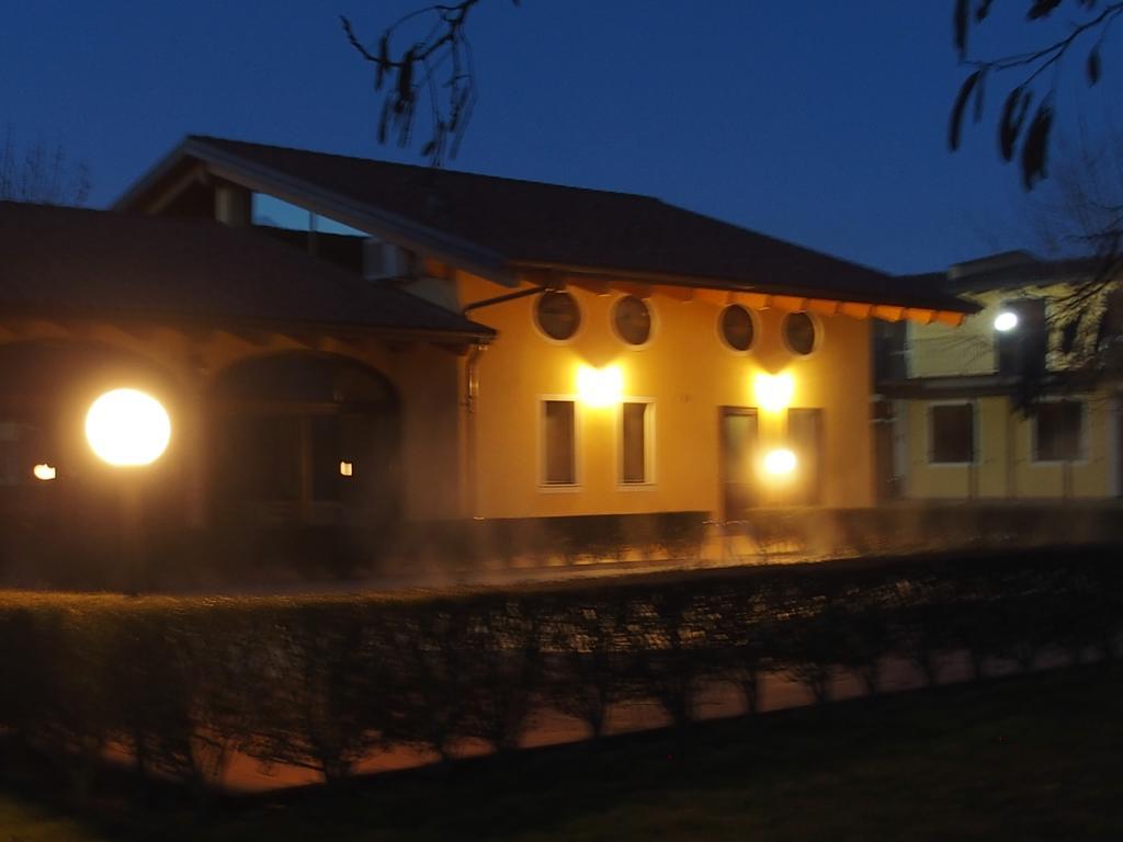 Agriturismo Greppi Crescentino エクステリア 写真